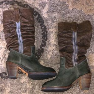 Women’s leather Boots